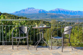 Breathtaking Lake View Cottage with a Fireplace Next to Ioannina City!